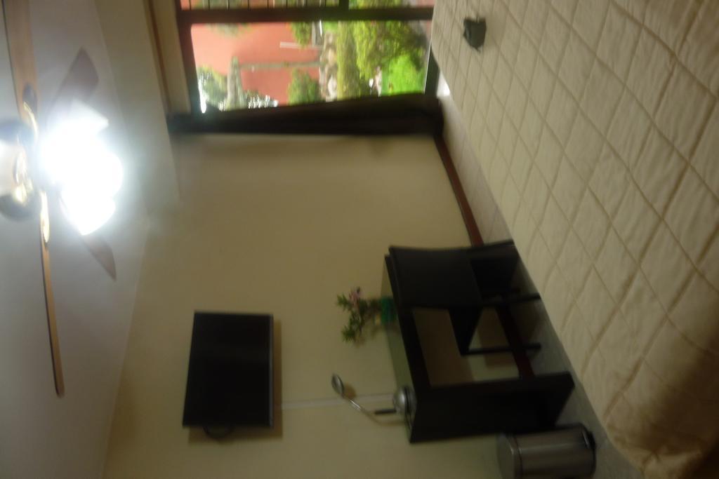 Hotel Boutique Valverde Cumbres De La Escalon Mejicanos ห้อง รูปภาพ
